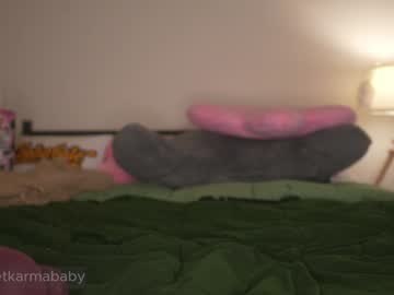 sweetkarmababy's chat room
