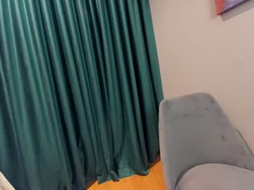 ehotlovea's chat room