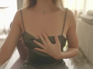 emma_lu1's chat room