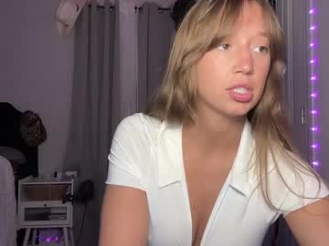 brielledaviss's chat room