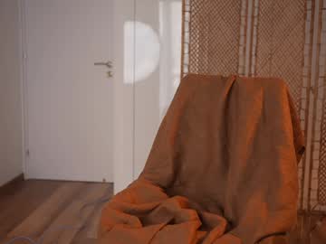 kriss0leoo's chat room
