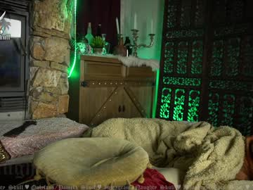 naughty_skull's chat room