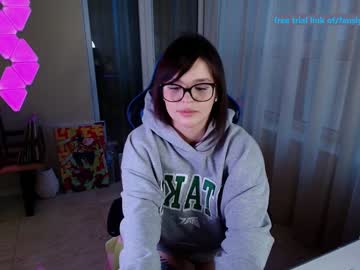 aavee's chat room