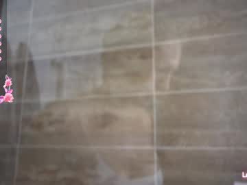 roselyn_rose's chat room