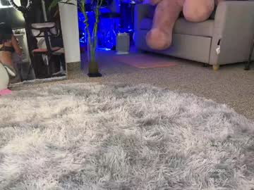 sweet_littleee's chat room