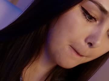 hollyextra's chat room