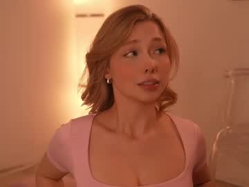 april_blush's chat room