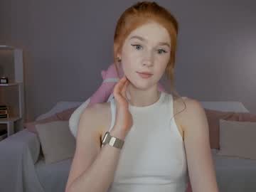 leahsthetics's chat room