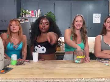 nakedbakers's chat room