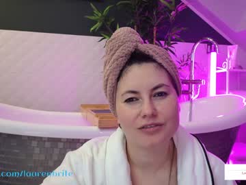 laurenbrite's chat room