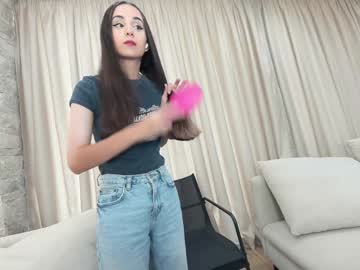 ehotlovea's chat room