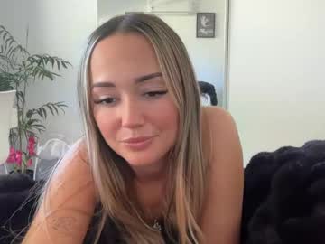 luvlivvyy's chat room