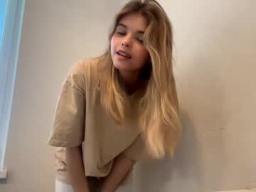 naughty_dreams_xo's chat room