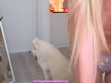 brilliantvictoria's chat room