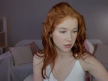 leahsthetics's chat room