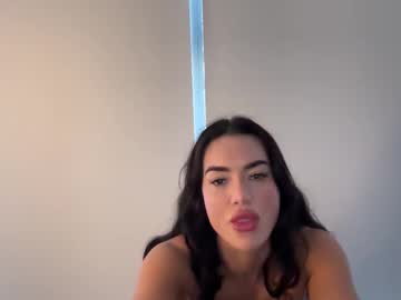 emillyyyx's chat room