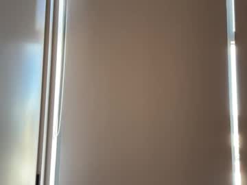 emillyyyx's chat room