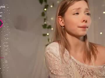 april_blush's chat room