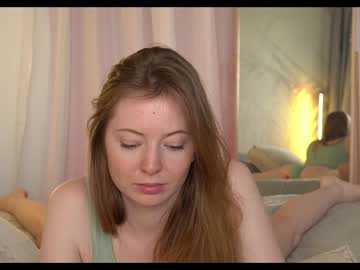 mona_elisa's chat room