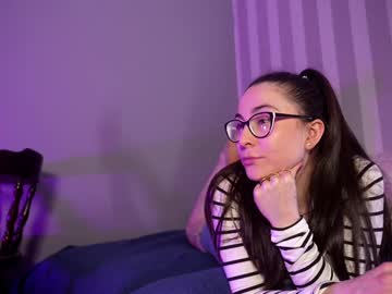 littlee33's chat room