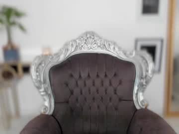 moniqueeass's chat room