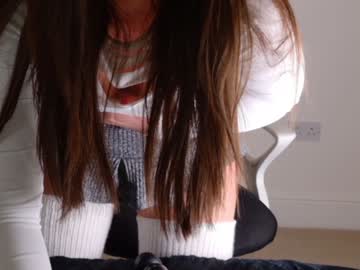 daddiesgirl69_'s chat room