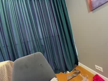 ehotlovea's chat room