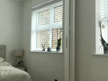 rosebella_'s chat room