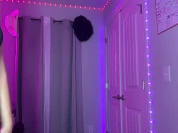 brielledaviss's chat room