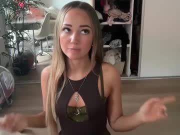 luvlivvyy's chat room
