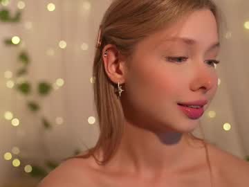 april_blush's chat room