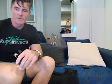 buddiup2's chat room