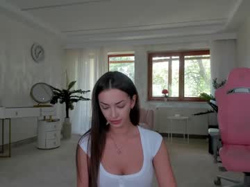 tiffanyhouston_'s chat room