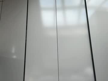 irisdollgirl's chat room