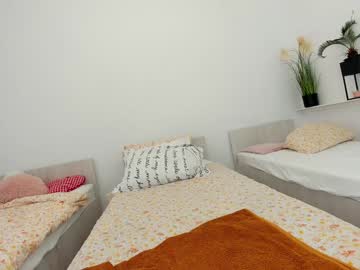 ehotlovea's chat room