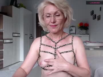 jasmin18v's chat room