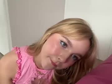 kittengirlxo's chat room