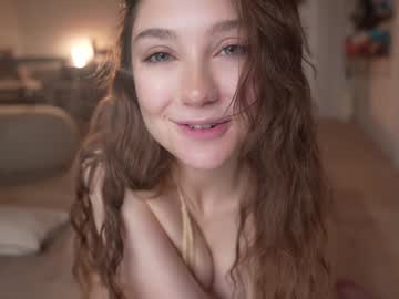 mia_elfie's chat room
