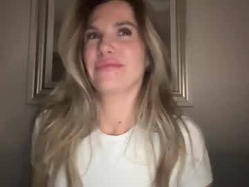kellymaee's chat room