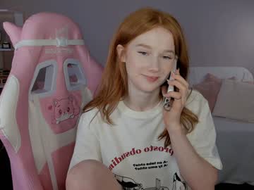 leahsthetics's chat room