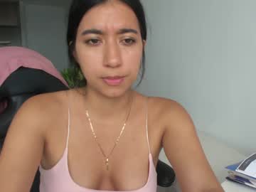 emillybrowm's chat room