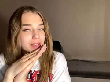 gwendolynharkey's chat room