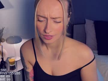 yvie_'s chat room