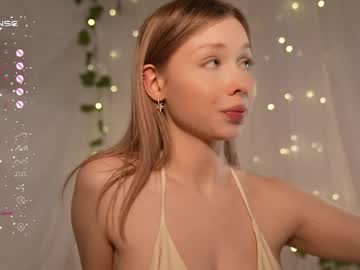 april_blush's chat room