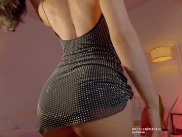 nicolle_mitchelle's chat room