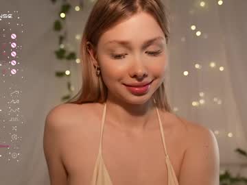 april_blush's chat room