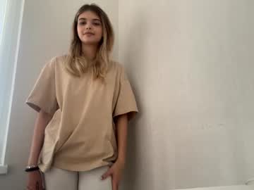 naughty_dreams_xo's chat room