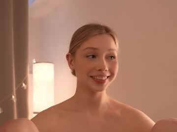 april_blush's chat room