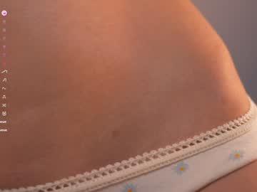 lucie_beltran's chat room