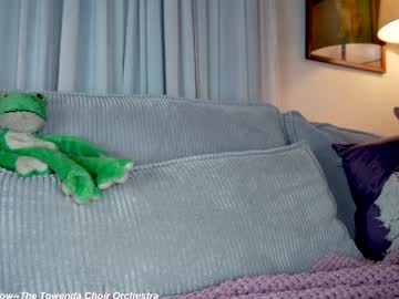 x_lily_x's chat room
